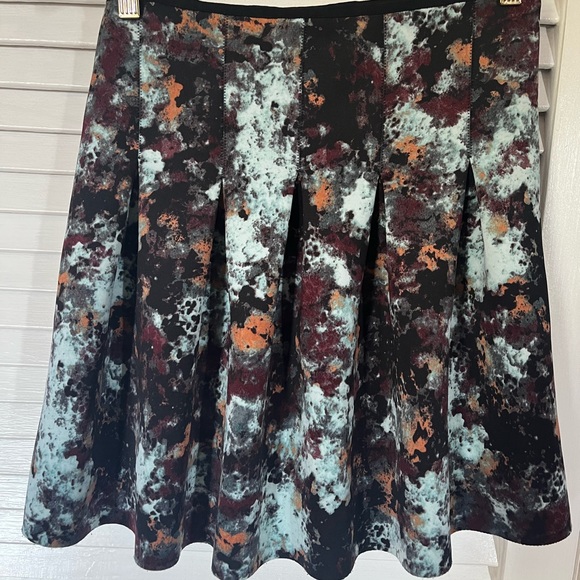 BCBG Paint Splatter Brulee Stretchy Skater Circle Mini Skirt Small - Picture 2 of 5